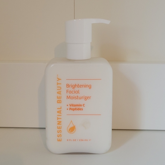 Essential Beauty Brightening Facial Moisturizer - Picture 1 of 5